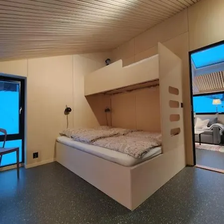 Huset Ved Skogen * Isfjorden