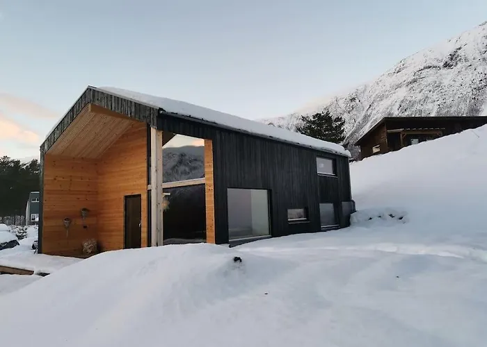 Huset Ved Skogen Сasa de vacaciones Isfjorden