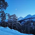 Dom wakacyjny Huset Ved Skogen